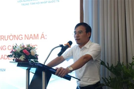 Vietnamese Trade Counsellor in India Bui Trung Thuong speaks at the workshop. (Photo: VNA)