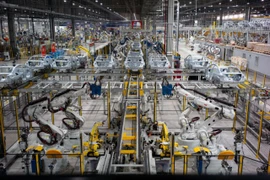 A modern car production line at a VinFast factory (Photo: VNA)