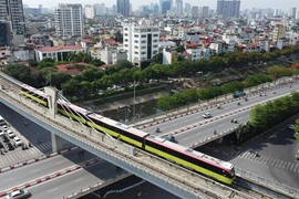 The elevated section of the Nhon - Hanoi station metro line begins commercial operations to serve passengers on August 8, 2024. (Photo: VNA) 