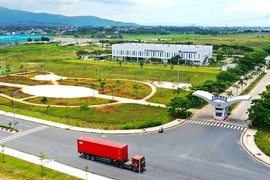 Zone industrielle de Phu My 3 à Ba Ria, province de Vung Tau. L'immobilier s'est classé au deuxième rang en termes d'investissement étranger de janvier à août, représentant près de 20 % du total des investissements directs étrangers (IDE) enregistrés dans le pays. (Photo : VNA)