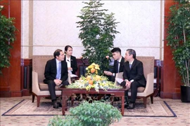 胡志明市市委副书记阮福禄已会见了正在对该市进行工作访问的老挝华潘省委书记、省长康平·赛颂平。图自越通社