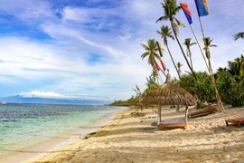 菲律宾海滩。图自越通社