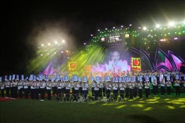A performance at the opening ceremony of the Sen village festival in the central province of Nghe An. (Photo: VNA)