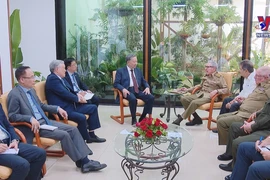 Top leader meets with General Raul Castro in Havana