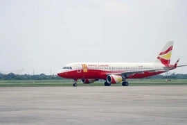 El aeropuerto internacional de Cat Bi, en la norteña ciudad vietnamita de Hai Phong, recibió el 15 de junio el primer vuelo procedente de Lijiang (China). (Fuente: VNA)
