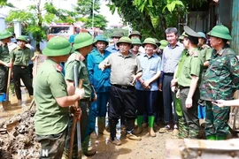 El primer ministro Pham Minh Chinh visita la provincia de Yen Bai. (Fuente: VNA)