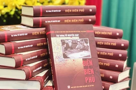Le livre "Dien Bien Phu" du général Vo Nguyen Giap a été complété pour la 9ème édition. Photo : cand.com.vn.
