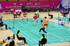 Badminton starts at the ​13th ASEAN Schools Games. (Photo: VNA)
