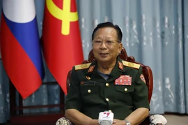 El General Chansamone Chanyalath, viceprimer ministro y ministro de Defensa de Laos (Fuente: VNA)