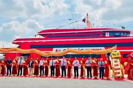 En la inauguración del servicio de barcos de pasajeros de alta velocidad entre Ciudad Ho Chi Minh y Con Dao (Fuente: VNA)