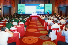 En la conferencia (Fuente: petrovietnam.petrotimes.vn)