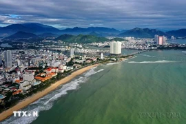 Unen esfuerzos para restaurar los tesoros naturales de la bahía de Nha Trang 