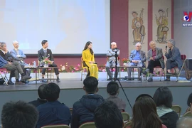 Get-together among Vietnamese intellectuals in France