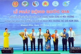 “2024年越南海洋岛屿周和环境行动月”启动仪式。图自越南共产党电子报
