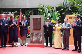 El primer ministro de Vietnam, Pham Minh Chinh, asistió a la ceremonia de inauguración de la placa conmemorativa en honor al Presidente Ho Chi Minh en Brasil. (Fuente: VNA)