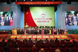 El Presídium del X Comité Central del Frente de la Patria de Vietnam (Fuente: VNA)