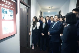 El primer ministro de Vietnam, Pham Minh Chinh, visita el área de reliquias históricas Hongyan en la ciudad de Chongqing (Fuente: VNA)