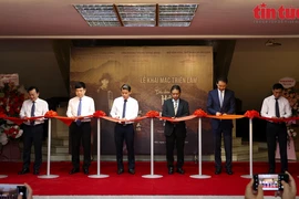 La exposición titulada "Huellas de Ho Chi Minh en China" fue inaugurada en Hanoi (Fuente: VNA)