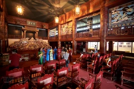 Le Théâtre royal Duyêt Thi Duong retrouve sa splendeur d'antan. Photo: VNA