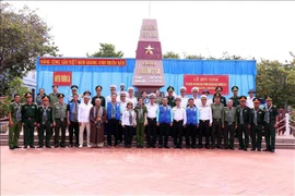 HCM City delegation visits Truong Sa island district, DK1 platform