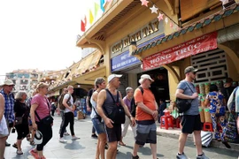 Vietnam recibe a 6,2 millones de turistas extranjeros en el primer cuatrimestre