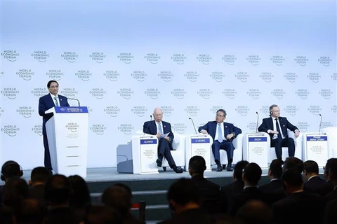 PM Pham Minh Chinh speaks at the plenary session of the 15th Annual Meeting of the New Champions of the World Economic Forum (WEF) in Dalian, China, on June 25. (Photo: VNA)