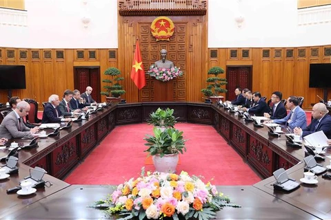 The meeting between Deputy Prime Minister Le Thanh Long and Josep Borrell Fontelles, Vice President of the European Commission (EC) and High Representative of the European Union (EU) for Foreign Affairs and Security Policy, in Hanoi on July 30. (Photo: VNA)