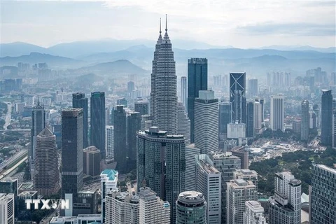 Buildings in Kuala Lumpur capital of Malaysia (Photo: AFP/VNA)