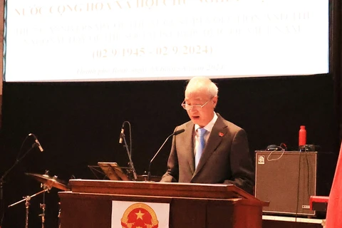 Vietnamese Ambassador to Switzerland Phung The Long speaks at the ceremony in Bern on August 18. (Photo: VNA)