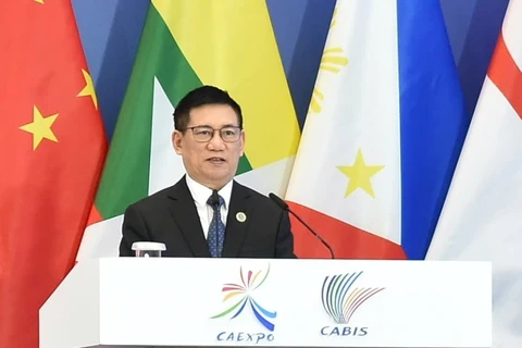 Deputy PM Ho Duc Phoc speaks at the opening ceremony of the 21st CAEXPO and CABIS in Nanning city on September 24. (Photo: Vietnam Government Portal)