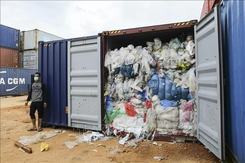 The amount of plastic waste from the EU to Malaysia last year increased by 35% compared to 2022. (Illustrative photo: AFP/VNA)