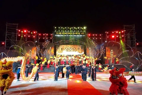 A dancing performance at the opening ceremony of the Culture-Tourism Week 2024 of Binh Lieu district on October 25 (Photo: VNA)