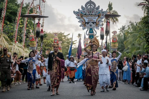 Festival callejero en el marco del Foro Mundial del Agua en Bali, Indonesia. (Fuente:AFP/VNA)