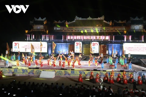 Festival Hue se convierte en una marca turística de la antigua capital de Vietnam. (Fuente:VOV)