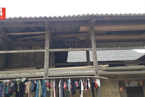 Casa con paredes de tierra de arcilla en la aldea de Mao Sao Phin, comuna de Sin Cheng, distrito de Si Ma Cai, provincia de Lao Cai. (Fuente:VOV)