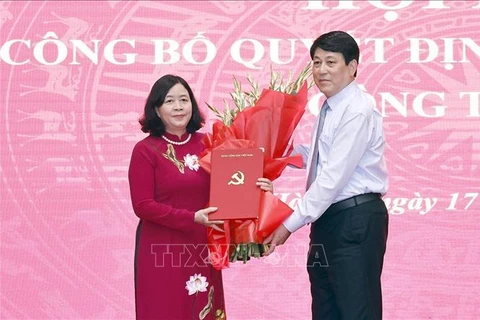 La miembro del Buró Político, secretaria del Comité Central del Partido Comunista de Vietnam (PCV) y jefa de su Comisión de Movilización de Masas, Bui Thi Minh Hoai, fue nombrada secretaria del Comité del Partido en Hanoi del mandato 2020- 2025. (Fuente:VNA)