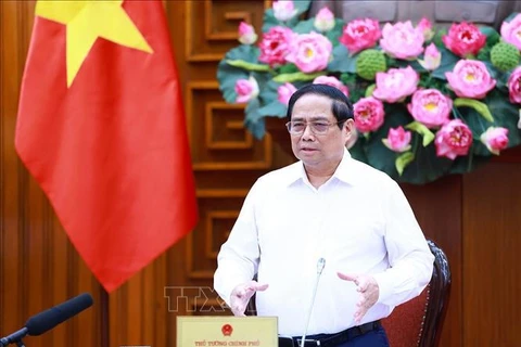 El primer ministro Pham Minh Chinh habla en el evento. (Fuente:VNA)