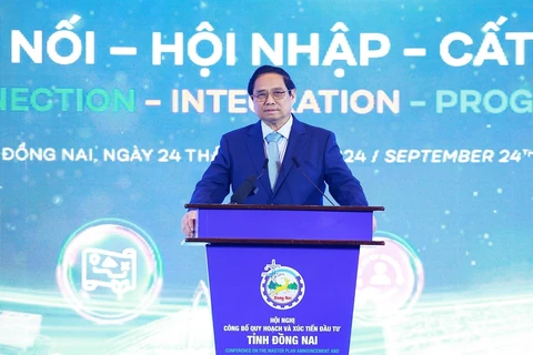 El primer ministro vietnamita, Pham Minh Chinh, habla en el evento. (Fuente:VNA)