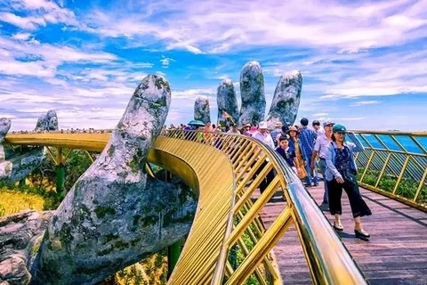 La beauté extrêmement impressionnante du Pont d'or. Photo: Sun World Ba Na Hills