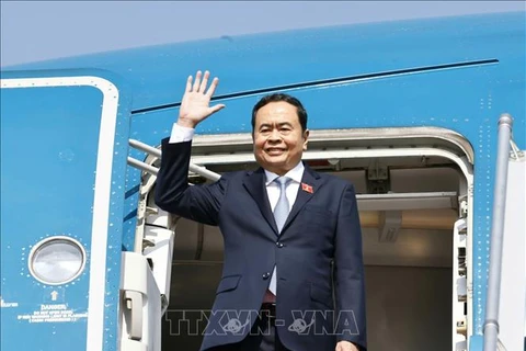 Le président de l'AN Tran Thanh Man part pour une visite officielle au Cambodge. Photo: VNA