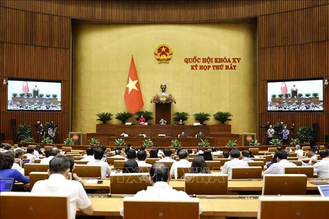 Une séance de travail de la 7e session de la 15e Assemblée nationale. Photo : VNA