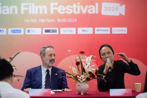 Des intervenants lors de la conférence de presse sur le Festival du film italien à Hanoï, tenu le 16 septembre. Photo : BTC/CVN