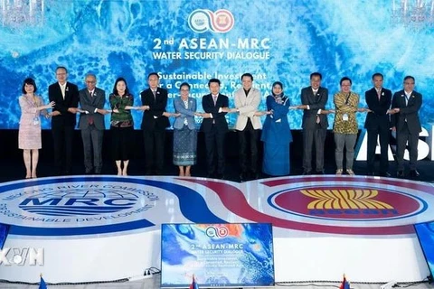 Des délégués de l'ASEAN et du MRC. Photo : VNA