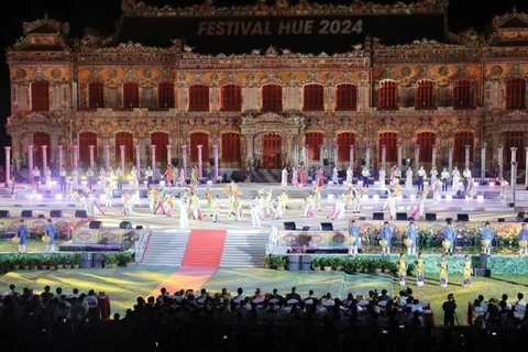 An art performance at the closing ceremony (Photo: VNA)