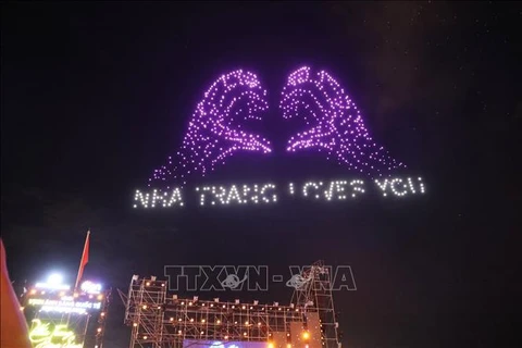 A drone light performance at the opening night of the Ever Glamour Nha Trang 2024 Festival in Nha Trang, Khanh Hoa provine, on July 13. (Photo: VNA)