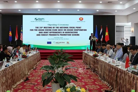 At the 24th meeting of the National Focal Point for the ASEAN Cocoa Club (ACC) on ASEAN Cooperation and Joint Approaches in Agriculture and Forest Products Promotion Scheme in the southern province of Ba Ria-Vung Tau on October 9. (Photo: VNA)