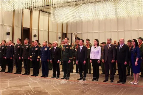 At the ceremony commemorating the 80th anniversary of the Vietnam People’s Army (VPA) and 35th anniversary of the All-People Defence Festival (December 22) in Beijing on December 16. (Photo: VNA)