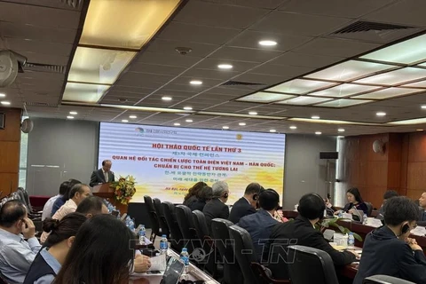 El presidente de la Academia de Ciencias Sociales de Vietnam, Phan Chi Hieu, habla en el evento. (Foto: VNA)