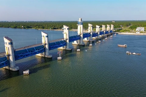 The Cai Lon – Cai Be sluice in Kiên Giang Province, the largest of its kind in the Mekong Delta to provide irrigation for agriculture. (Photo: VNA)