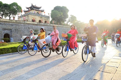 Le festival touristique de l'ao dai de Hanoï 2024 prévu du 4 au 6 octobre à la Cité impériale de Thang Long. Photo: hanoimoi.vn